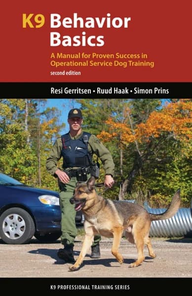 K9 behavior basics: a manual for proven success in operational service dog training，原书图像